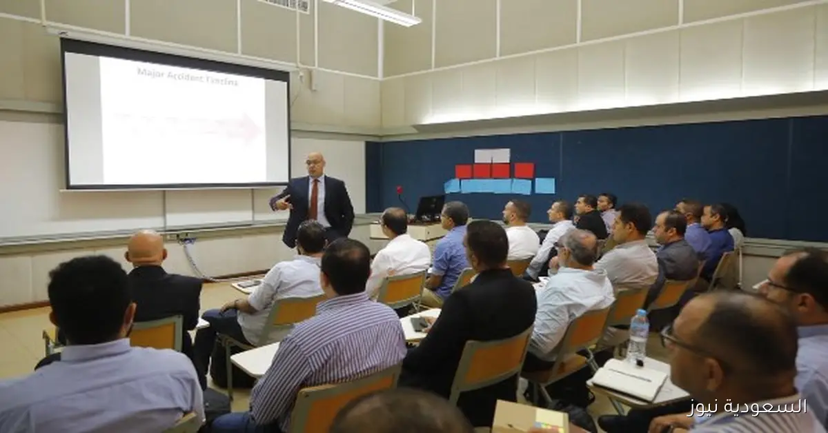 32 خريجًا من قطاع البترول والغاز في الدفعة الأولى لدبلومة إدارة سلامة العمليات