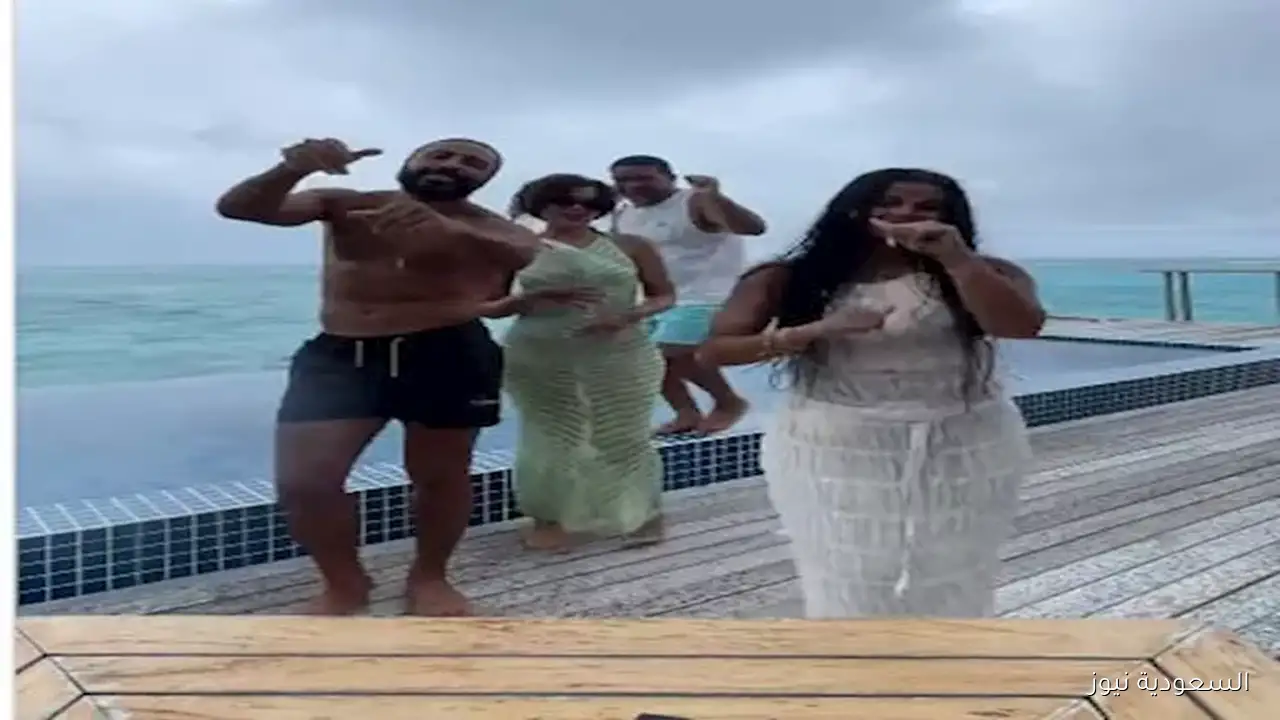 أحمد محسن يثير الجدل خارج الملعب: سفره إلى المالديف مع منة عرفة واتهامات بالمراهنات