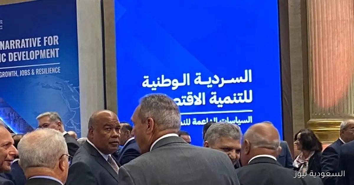 أيمن العشري يؤكد أهمية ربط المبادرات بالفرص الاستثمارية لتعزيز صناعة قوية تنافس إقليمياً ودولياً