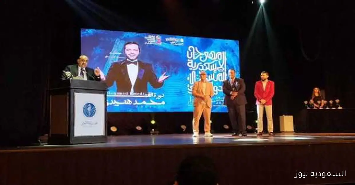 افتتاح مهرجان المسرح الدولي الـ15 في الإسكندرية: لقطات مميزة