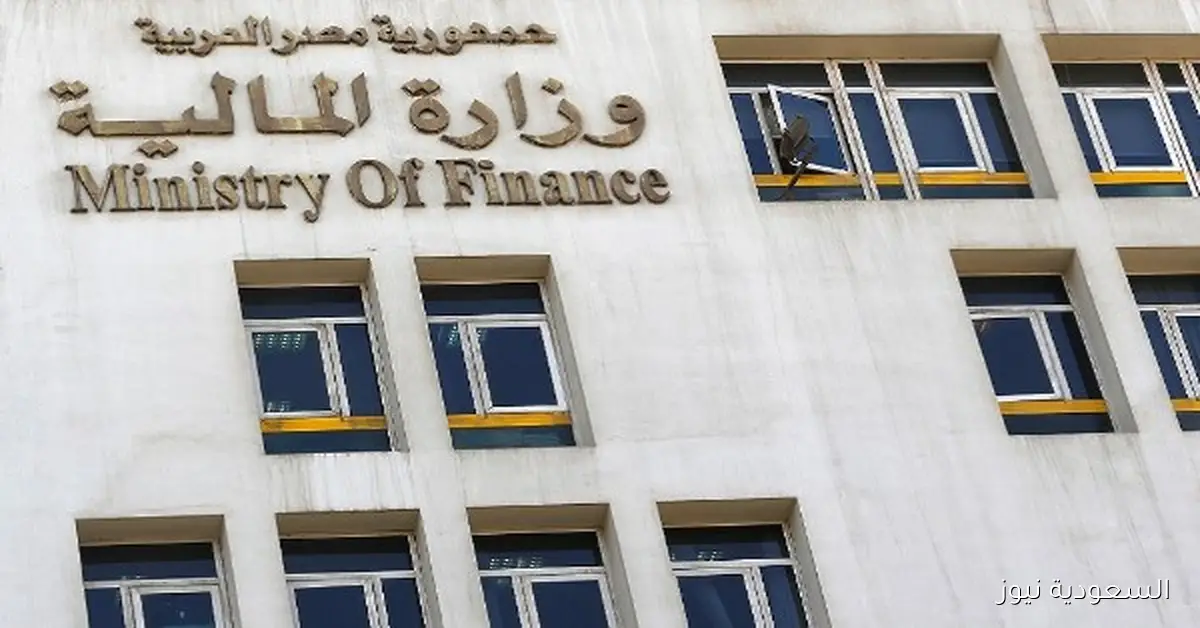 الحكومة توافق على استثمارات مالية تزيد عن 1.82 مليار دولار مع تفاصيل جديدة