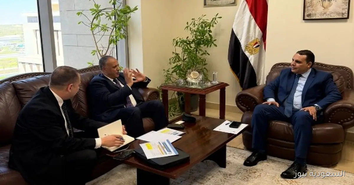 خطة عمل مشتركة لتعزيز الصادرات وجذب الاستثمارات بين التمثيل التجاري وهيئة البترول