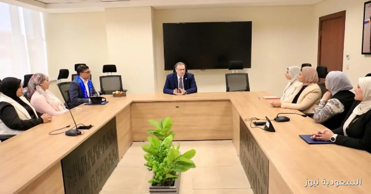 رئيس التنظيم والإدارة يلتقي خريجي برنامج إسليسكا ويشدد على أهمية الكفاءات الشابة لمستقبل الدولة