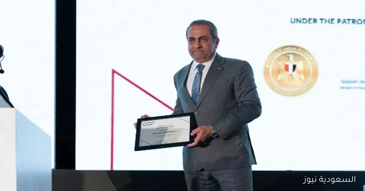 عباس يعلن عن إطلاق أول برنامج ترخيص إلكتروني في العاصمة الإدارية خلال شهر