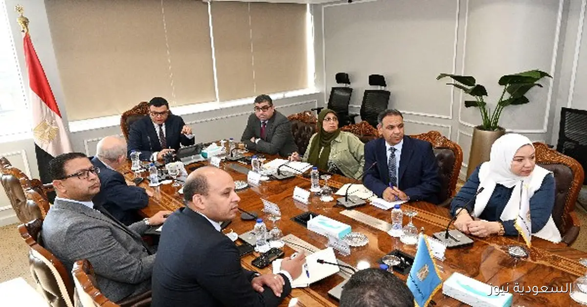 متابعة وزير الإسكان لمشروعات مارينا وحديقة الأزبكية وأسوان الجديدة