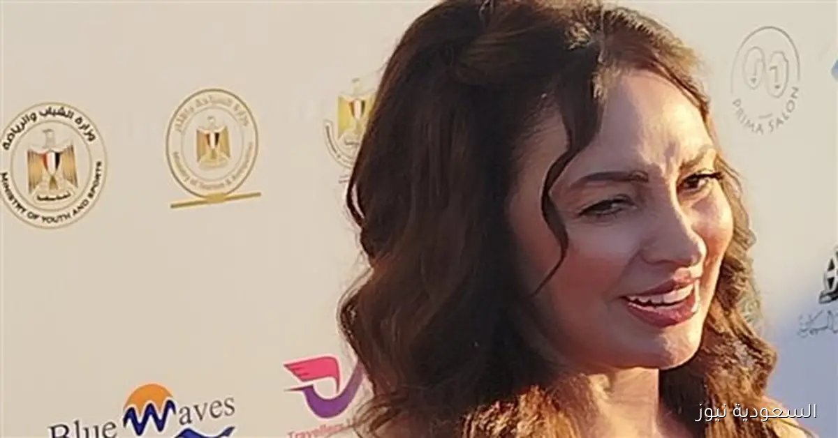 نرمين الفقي تكشف عن حبها للأهلي وسر جمالها بقلبها الأبيض