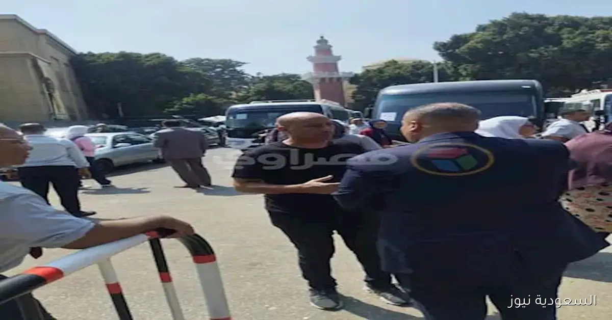 وصول نجوم ومجلس إدارة الأهلي للجمعية العمومية للنادي