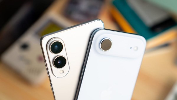 آيفون Air يتفوق على Galaxy.. الهواتف فائقة النحافة تواجه مصيراً غامضاً