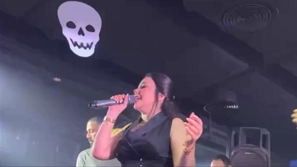 أحدث إطلالة لرحمة محسن بعد أزمتها الأخيرة في أحد أماكن السهر الشهيرة