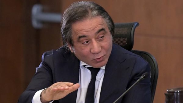 أحمد عز يكشف: لست إمبراطور الحديد في مصر وإنتاجنا السنوي يقترب من 6.5 مليون طن