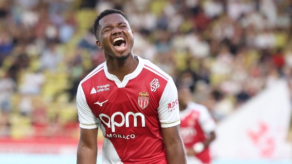 أنسو فاتي الإسباني يبرز في الدوري الفرنسي ويضاعف قيمته السوقية