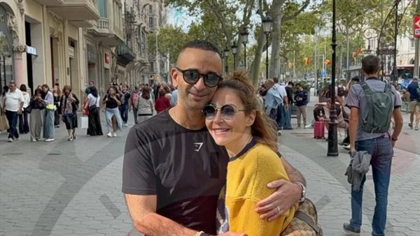 أول تعليق لمنة شلبي حول زواجها من أحمد الجنايني