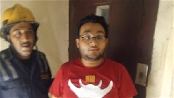 إنقاذ شخص محاصر داخل مصعد في عقار بالقاهرة بعد استغاثته