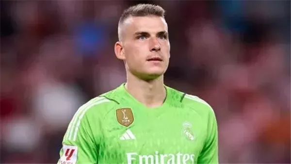 إيقاف لونين حارس ريال مدريد بسبب أحداث الكلاسيكو