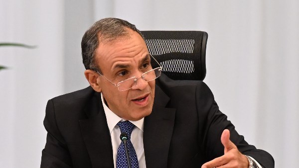 اتصالات حثيثة من وزير الخارجية بشأن الملف النووي الإيراني