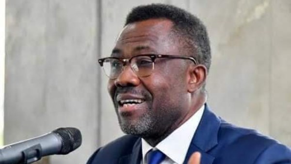 اتهامات بالاستبداد في “كاف” والأمين العام في عين العاصفة وفق تقارير بريطانية