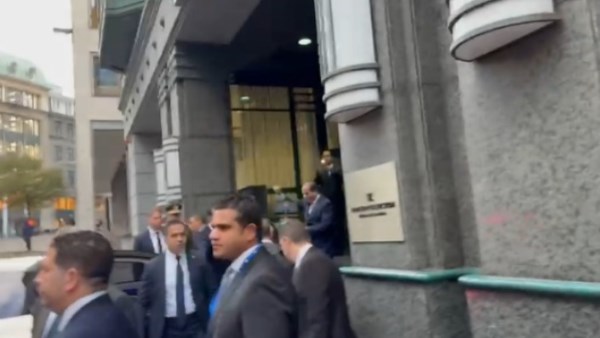 استقبال حاشد وزغاريد مصرية في بروكسل احتفالاً بالرئيس السيسي