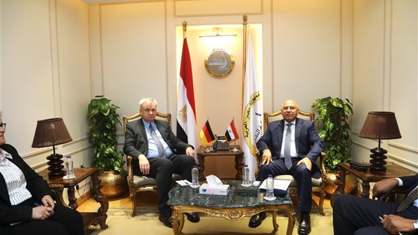 افتتاح مصنع جديد لشركة ألمانية متخصصة في صناعة الضفائر الكهربائية للمركبات قريبًا حسب تصريحات كامل الوزير