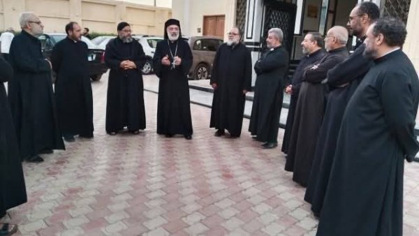 الأنبا باسيليوس يجتمع مع جماعة البرادو في مصر