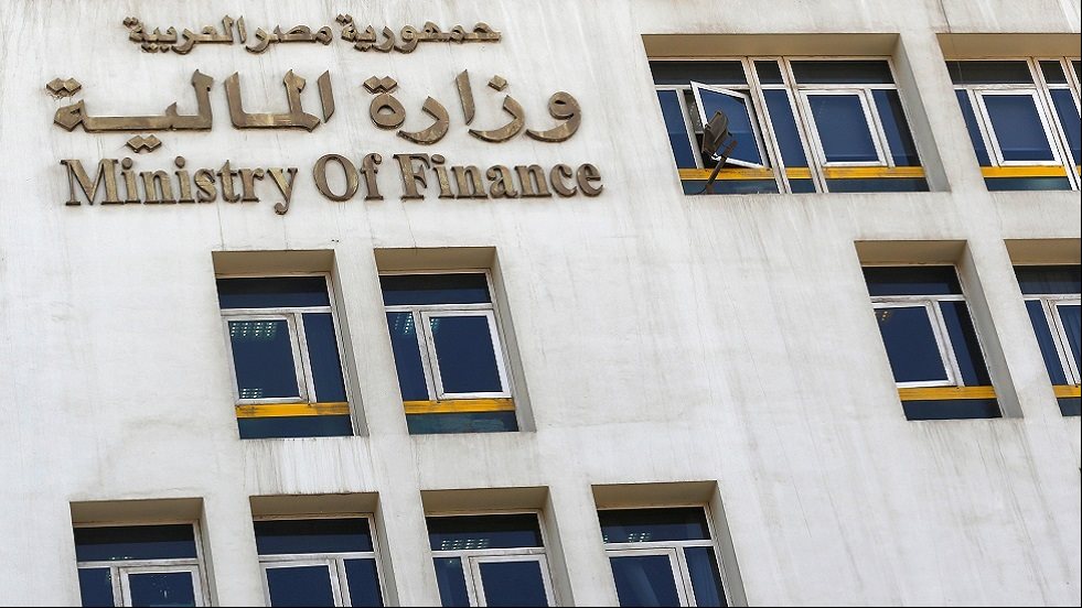 الحكومة تخفض توقعاتها لجذب استثمارات بقيمة 15 مليار جنيه في أسبوع