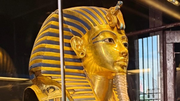 العد التنازلي للقاء توت عنخ آمون في المتحف الكبير يبدأ.. 9 أيام تفصلنا عنه