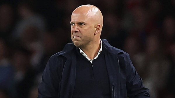 بعد انتصار فرانكفورت.. سلوت يكشف عن خبر محزن لجماهير ليفربول