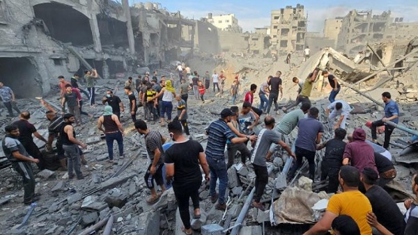 بنك الاستثمار الأوروبي يتبرع بـ 750,000 يورو لدعم الإغاثة الإنسانية في غزة