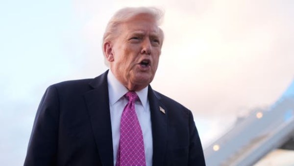 ترامب يخفف الحكم عن نائب كونغرس مدان بالإباحية والسرقة