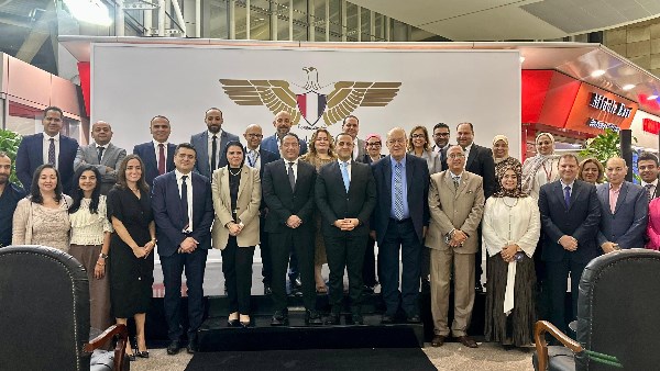 تعاون بين القابضة للمطارات وأورانچ مصر لإطلاق مساعد رقمي ذكي مبتكر