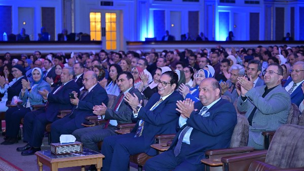 تفاصيل توصيات المؤتمر الدولي للذكاء الاصطناعي من جامعة القاهرة