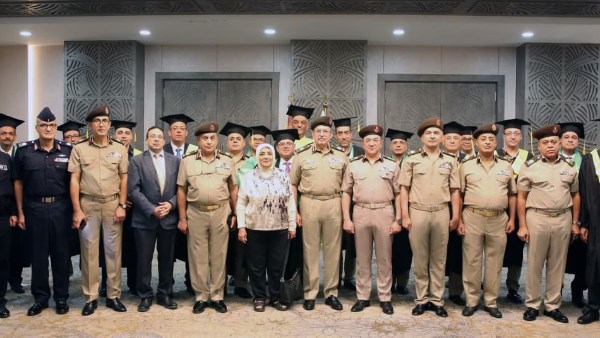 تكريم الأكاديمية الطبية العسكرية لخريجي البورد المصري والحاصلين على الدرجات العلمية المرموقة