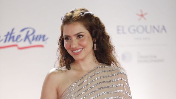 جيهان الشماشرجي تأسر الأنظار بإطلالة ساحرة في مهرجان الجونة