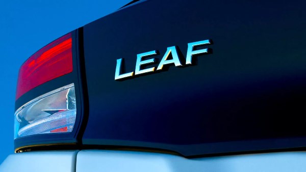 خطر الحريق يدفع نيسان لطلب إيقاف 20 ألف سائق عن قيادة سياراتها فورًا