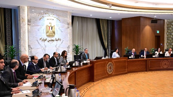 رئيس الوزراء يواصل متابعة تعزيز الاستفادة السياحية من مسار العائلة المقدسة