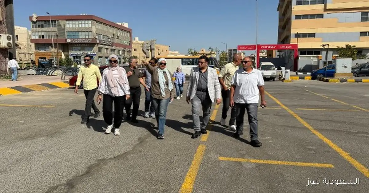 رئيس جهاز القاهرة الجديدة يزور التجمع الخامس لمتابعة أعمال النظافة والصيانة