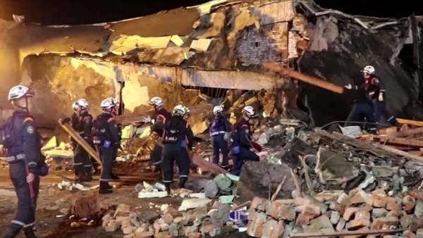 روسيا تشهد انفجاراً في مصنع بمدينة “كوبيسك” يسفر عن 14 قتيلاً وجريحاً