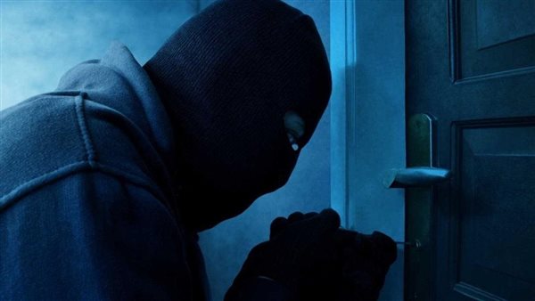 سرقة مجوهرات ومبلغ مالي من منزل صاحب مصنع في أكتوبر