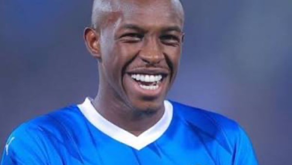 سعود عبد الحميد يتمسك برفض العودة إلى الدوري السعودي