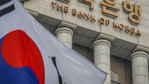 كوريا الجنوبية تحافظ على سعر الفائدة الرئيسي للمرة الثالثة بسبب ارتفاع أسعار المساكن وضعف العملة