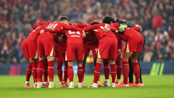 ليفربول يحقق تقدمًا كبيرًا على فرانكفورت بثلاثية في الشوط الأول بدوري أبطال أوروبا