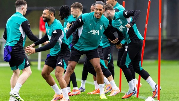 ليفربول يسعى لإنقاذ موسمه الأوروبي بمواجهة صعبة أمام فرانكفورت