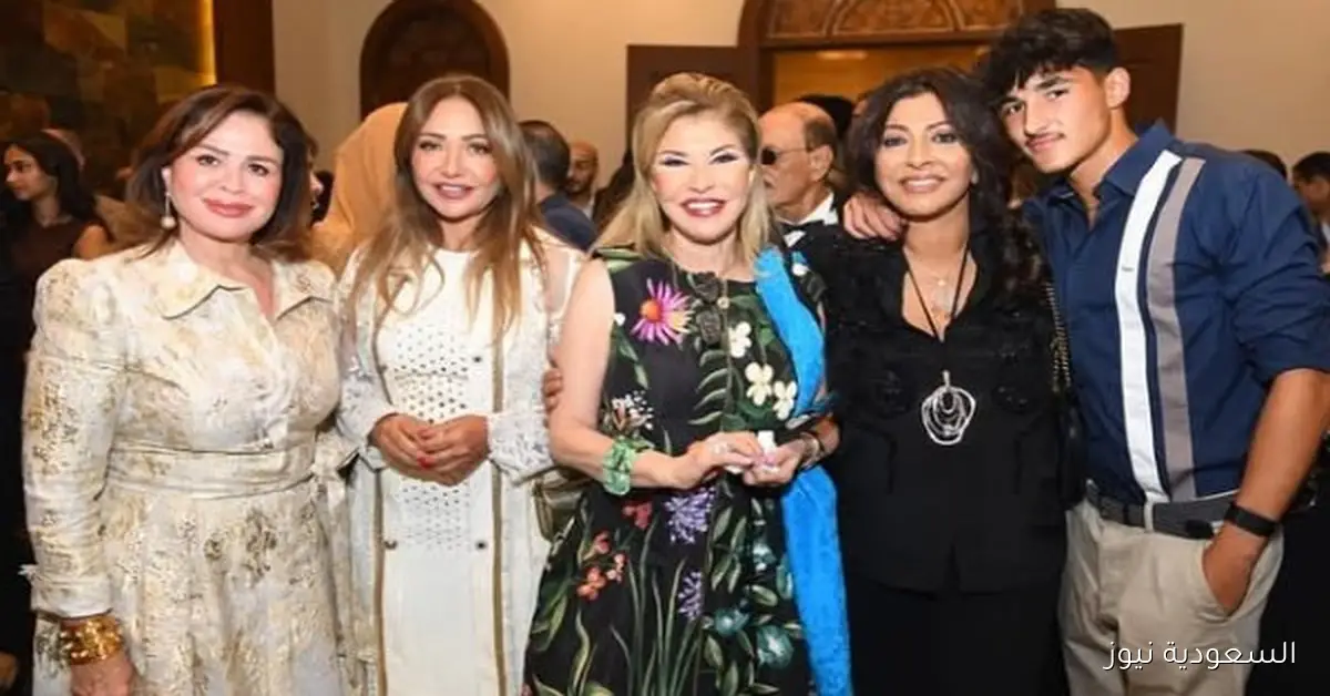 ليلى علوي تبارك نجل هاني رمزي بمناسبة زفافه