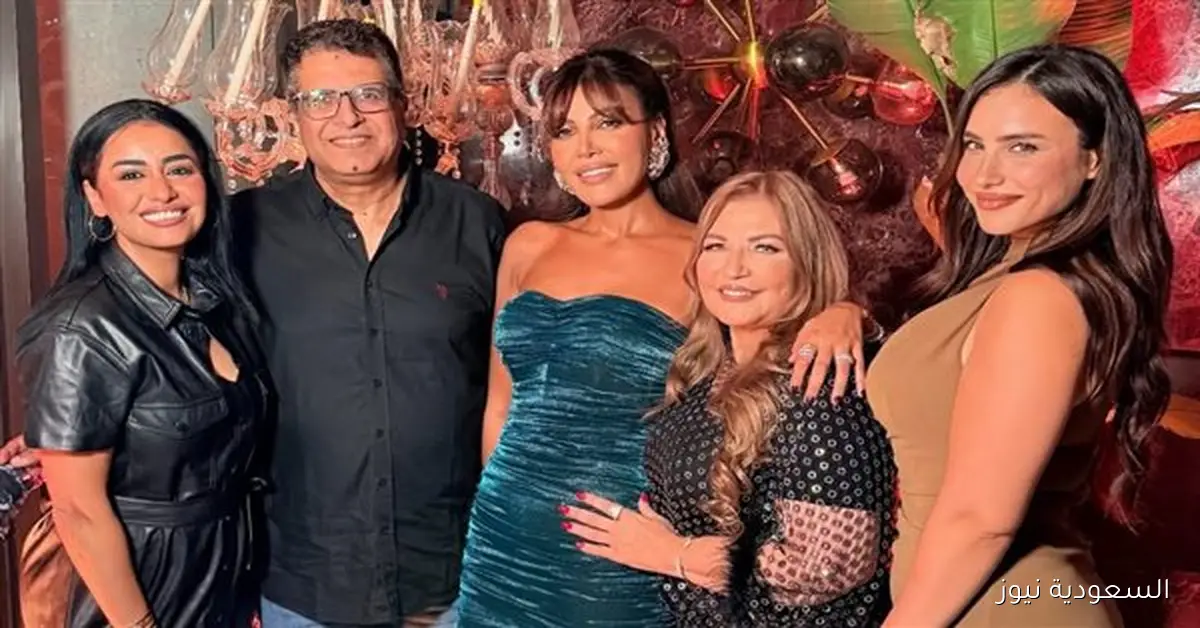 ماجد المصري يتألق بقميص شفاف في عيد ميلاد ريهام حجاج