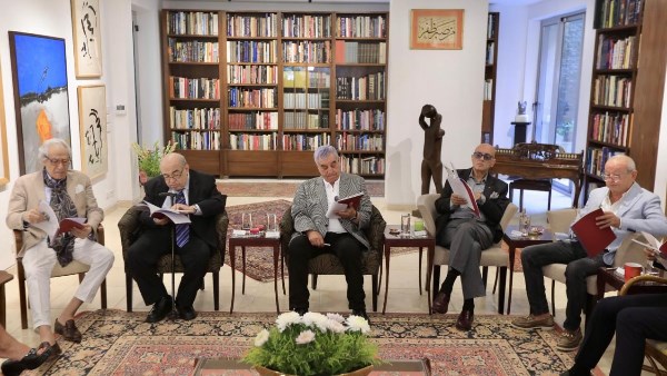 مجلس أمناء مؤسسة فاروق حسني يكرم الفنان الكبير يحيى الفخراني بجائزة الاستحقاق الكبرى