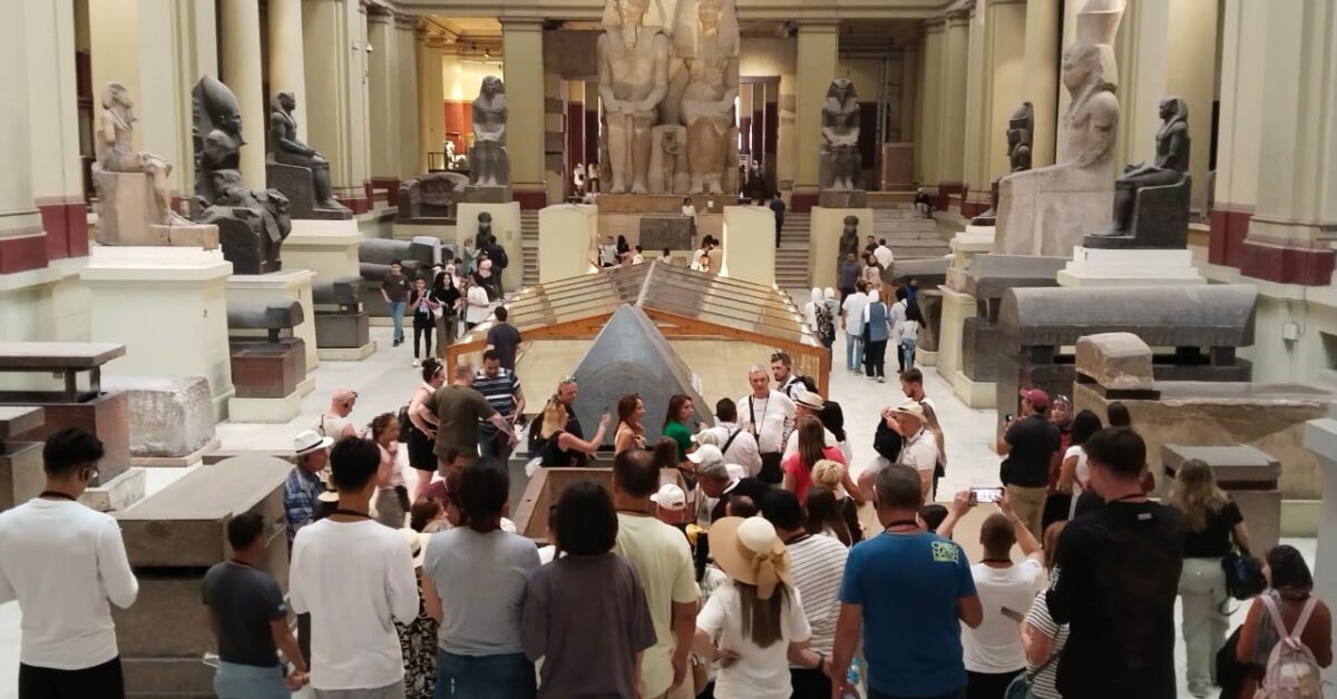 مدير المتحف المصري بالتحرير يكشف خطة جديدة لجذب الزوار بعد انتقال كنوز “توت عنخ آمون”