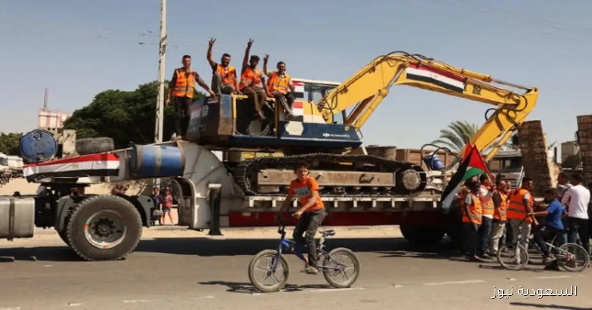 مصر تستعد لإعادة إعمار غزة بمعدات وآليات هندسية وتتحرك دبلوماسيًا نحو سلام دائم