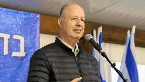 نتنياهو يقرر إقالة تساحي هنغبي من رئاسة مجلس الأمن القومي الإسرائيلي