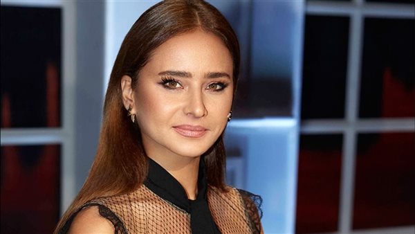 نيللي كريم تكشف: الرجال بحاجة إلى فيتامينات وخوف والدتي الزائد أثر على نفسيتي