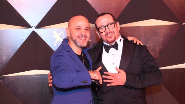 هشام عباس وعزيز الشافعي وتامر حسين يتألقون في حفل جوائز جرامي بحضور فني مميز