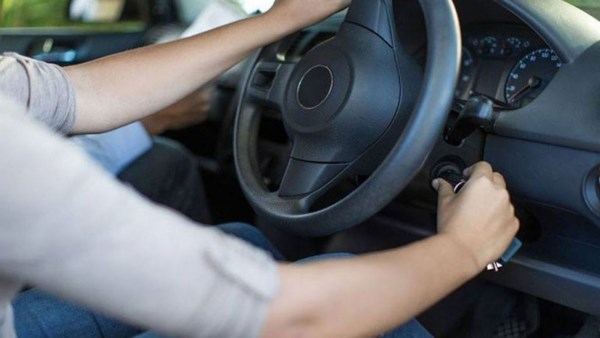 هل نحن في نهاية عصر تسخين محرك السيارة؟ دراسة تكشف الحقيقة